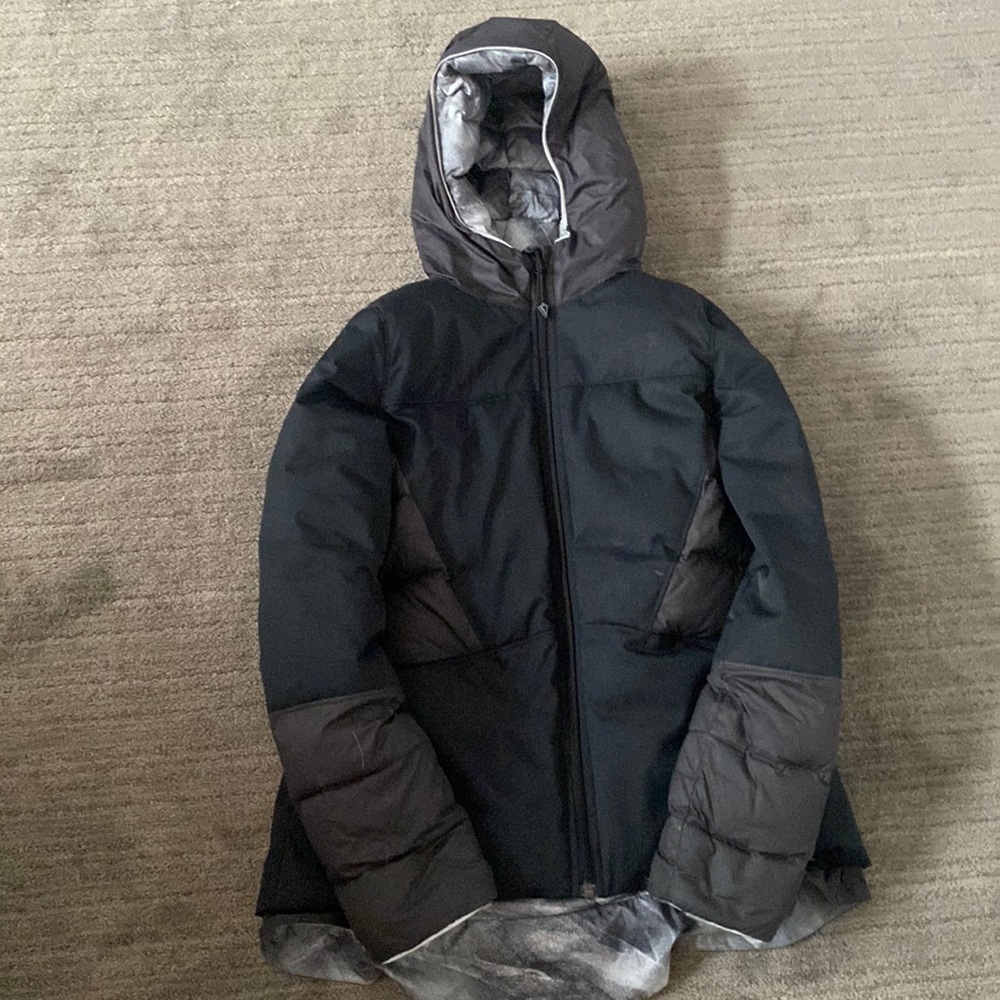 Selling a ivviva coat